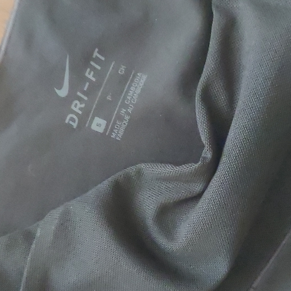 Nike - Picture 5 of 14